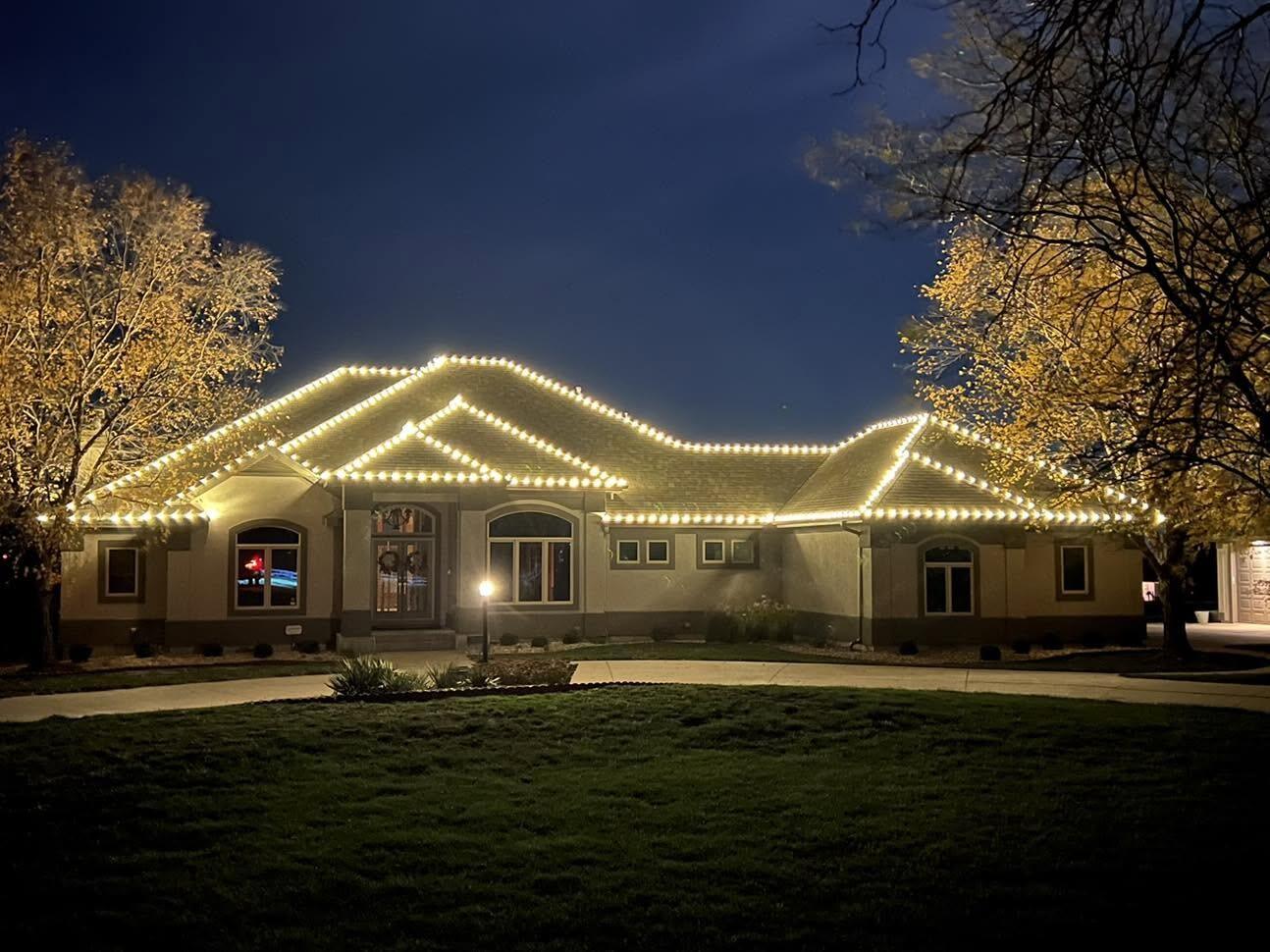 Long ranch roofline